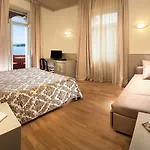 فندق Milano توسكولانو ماديرنو