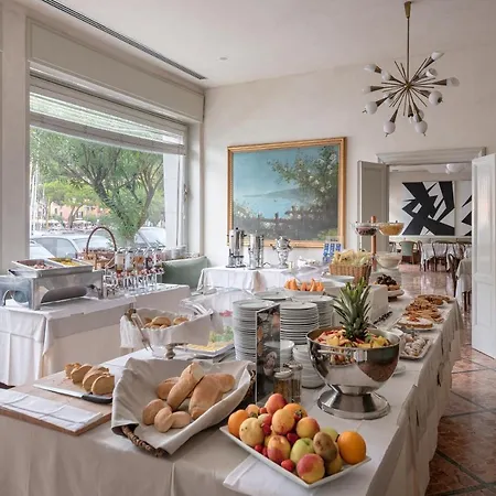 Hotel Milano Toscolano-Maderno