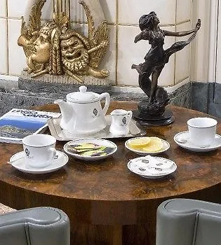 Milano 4*