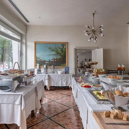 Milano 4*